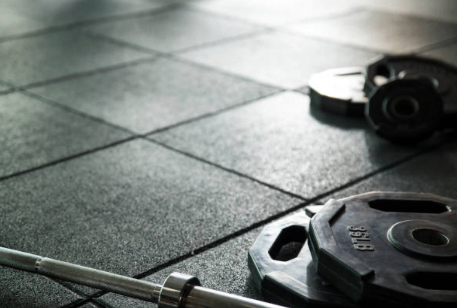 3 BEST SQUAT VARIATIONS FOR PERFECT GLUTES