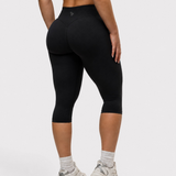 Form Capri Leggings